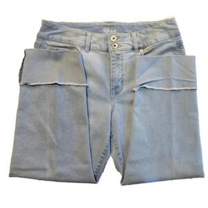 Style & Co., Size 10, Light Wash High Cuffed Capris
